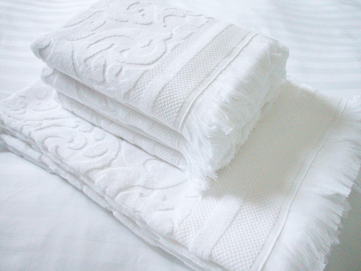 Bed & Breakfast Montmartre Romantic, - Paris